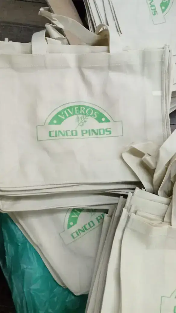 Bolsas de tela con diseño serigrafiado listas para entrega, trabajo GRAFITEX